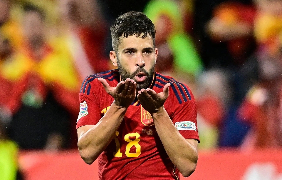 Jordi Alba chưa hết thời